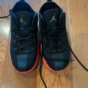 Jordan Kids Black Knit Sneakers with Red Outsole and Gold Jumpman